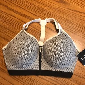 Victoria’s Secret Incredible Sportsbra